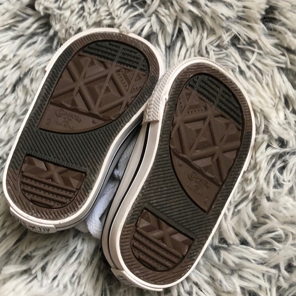 Converse - Picture 3 of 5